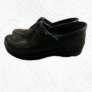 Dansko Patent Leather Clogs Size 39